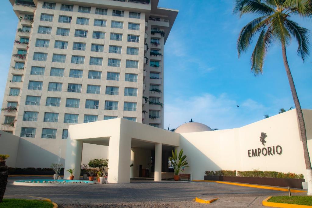 EMPORIO IXTAPA 